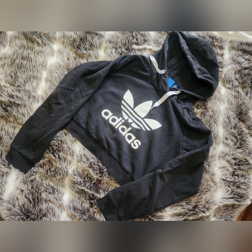 Adidas crop sweatshirt